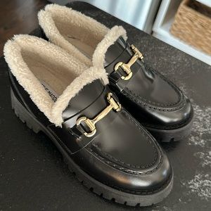 Steve Madden Lando Fur Black Leather Lug Sole Loafer, size 6.5, worn once